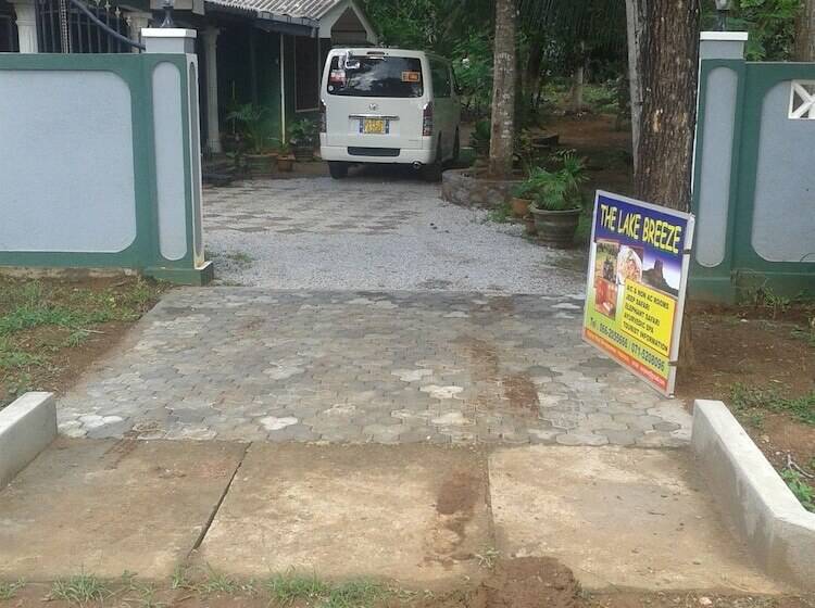 膳宿费 Elephant Safari Lodge Sigiriya Junction