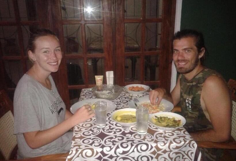 膳宿费 Elephant Safari Lodge Sigiriya Junction