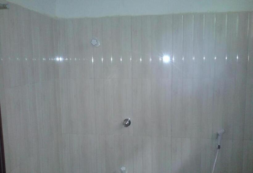 膳宿费 Elephant Safari Lodge Sigiriya Junction