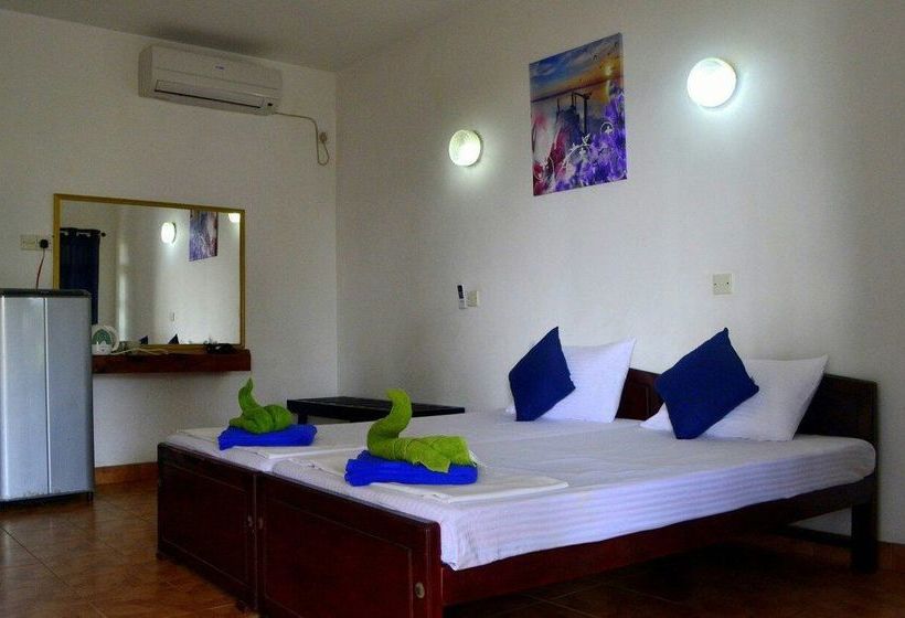 بنسيون New Shangrela Beach Resort