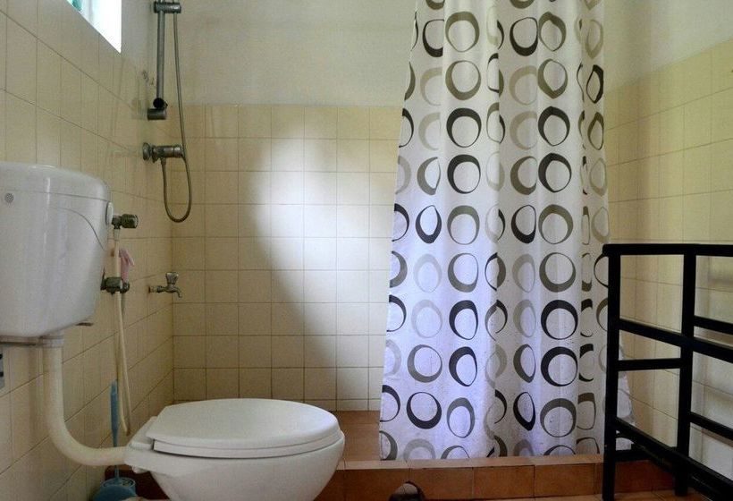 بنسيون New Shangrela Beach Resort