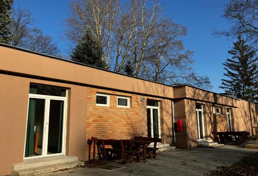 öreg Tó Youth Hostel
