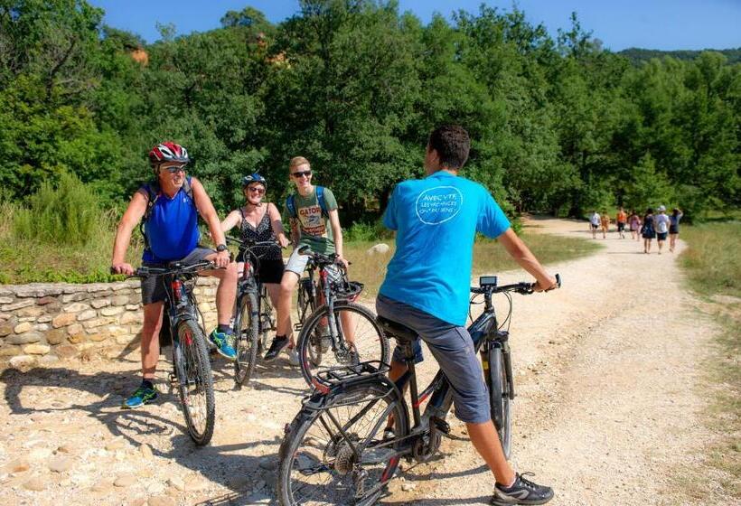 منتجع Vtf Le Domaine Du Grand Luberon