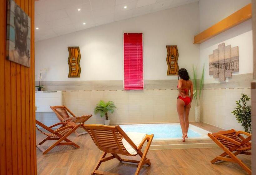 منتجع Vtf Le Domaine Du Grand Luberon