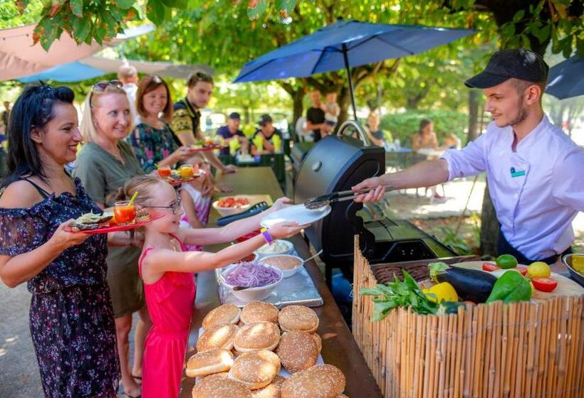 منتجع Vtf Le Domaine Du Grand Luberon