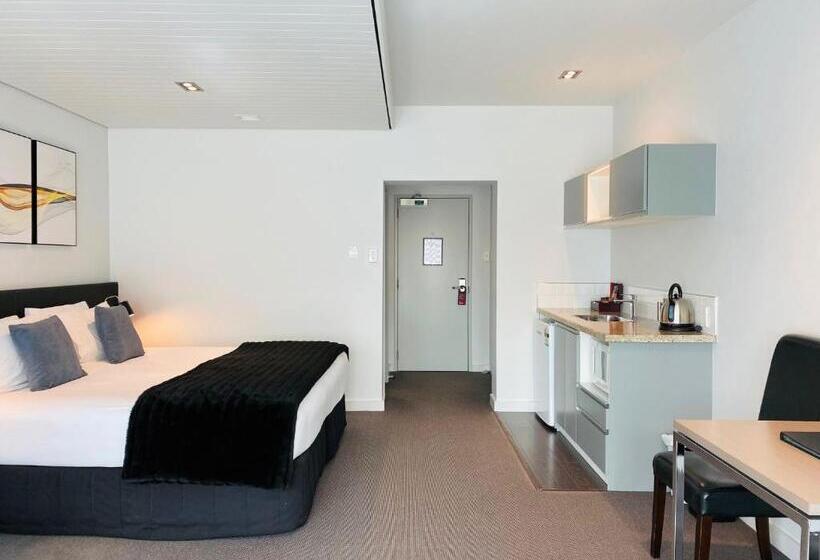 315 Euro Motel And Serviced Apartments