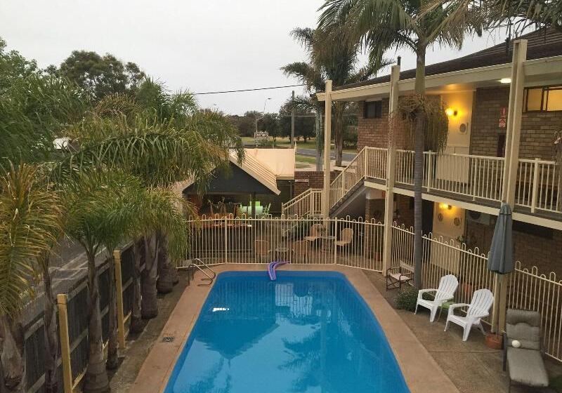 Abel Tasman Waterfront Motel