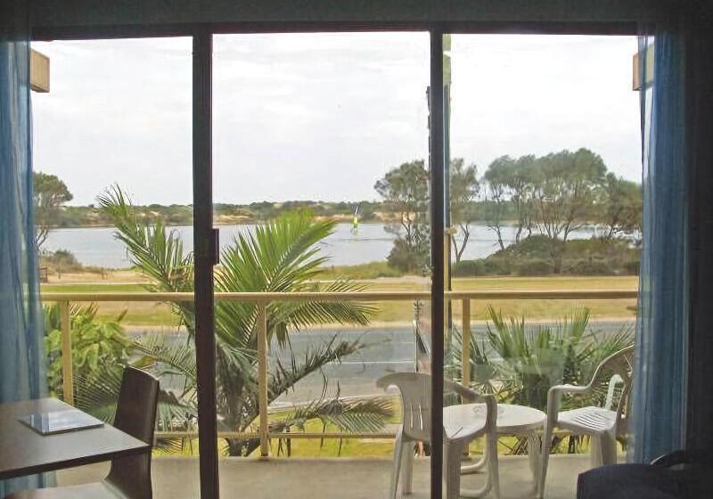 Abel Tasman Waterfront Motel