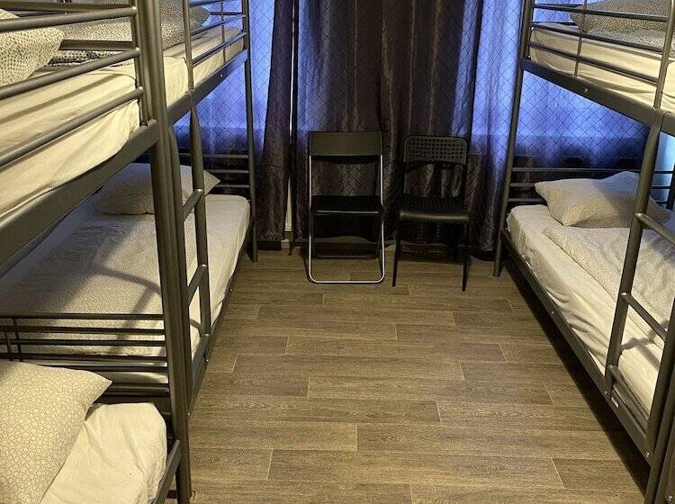 هاستل Easy Housing