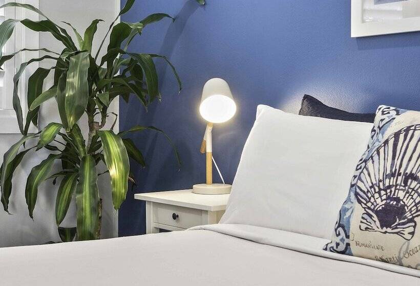 Almare Tourist Motel