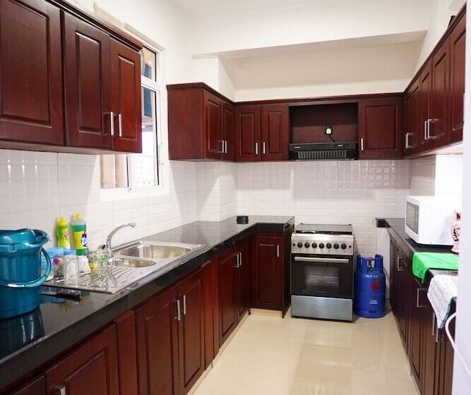 Amazing Alexandra Apartment