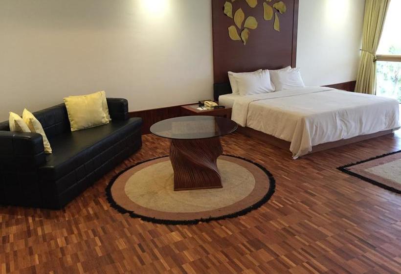 فندق Jynest Midori Green @ Austin Heights Homestay