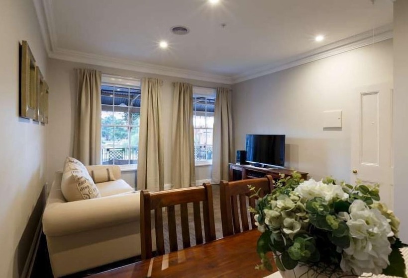 Bathurst Royal Apartments