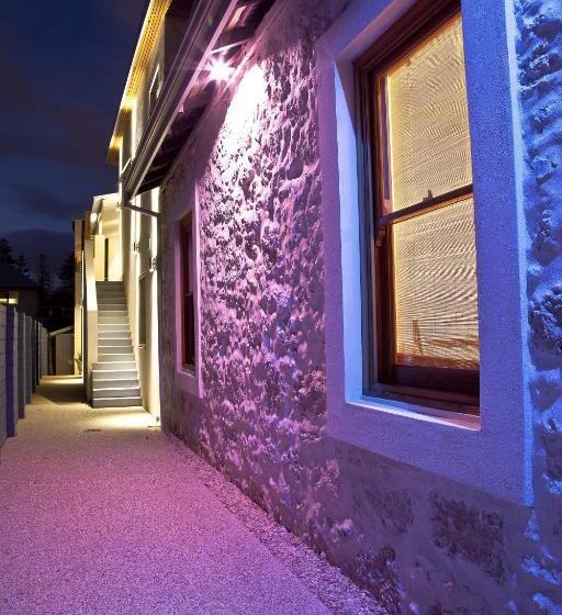 تختخواب و صبحانه Fremantle Boutique Accommodation   Maand Up