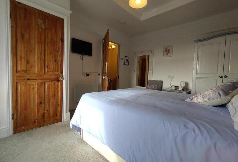 住宿加早餐 Chyheira