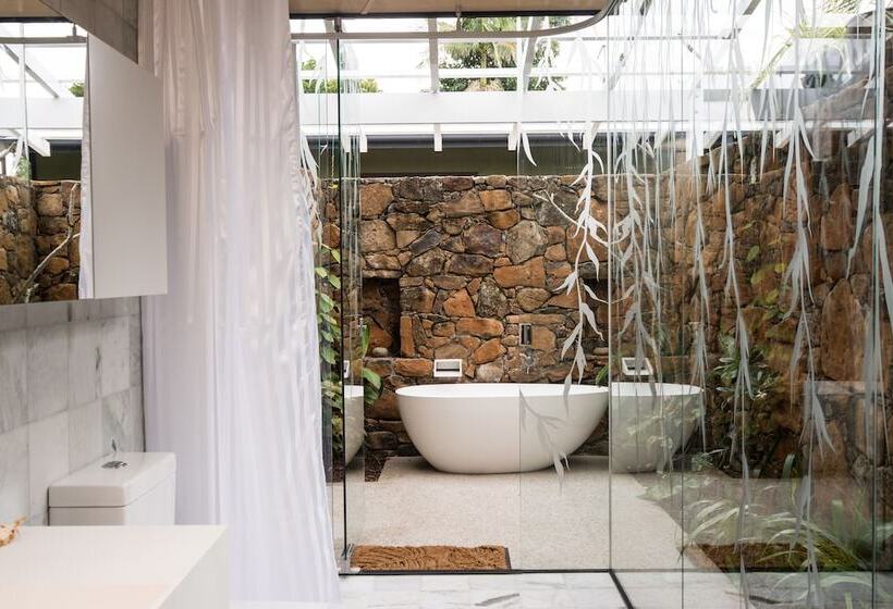 Buhwi Bira Byron Bay Studio   Central