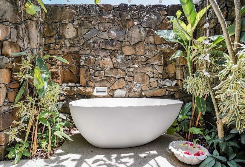 Buhwi Bira Byron Bay Studio   Central