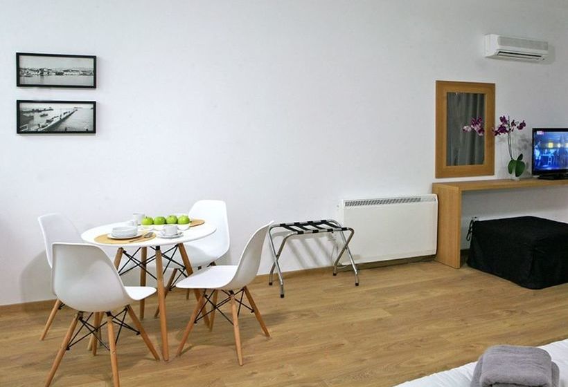 Corina Suites & Apartments