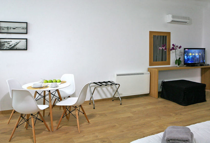 Corina Suites & Apartments