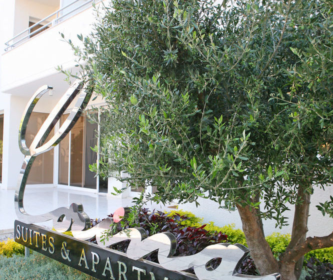 Corina Suites & Apartments