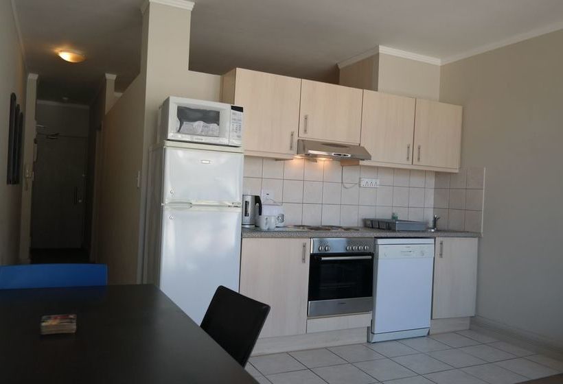 Four Seasons Apartments