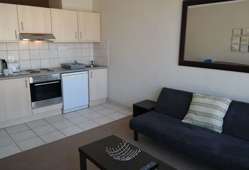 Four Seasons Apartments