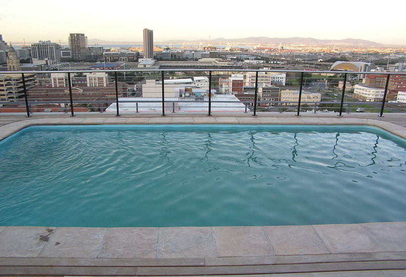 Four Seasons Apartments