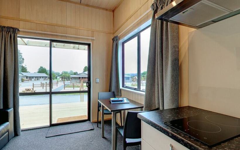 Fox Glacier Top 10 Holiday Park & Motels