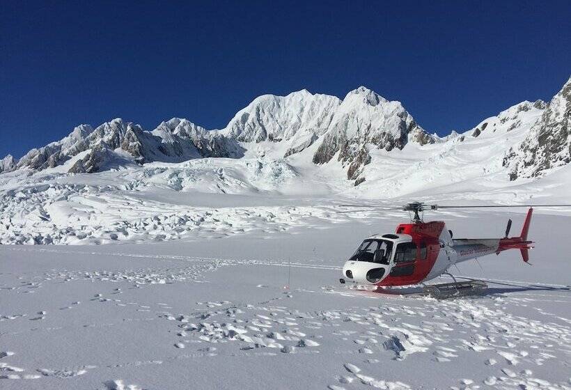 Fox Glacier Top 10 Holiday Park & Motels