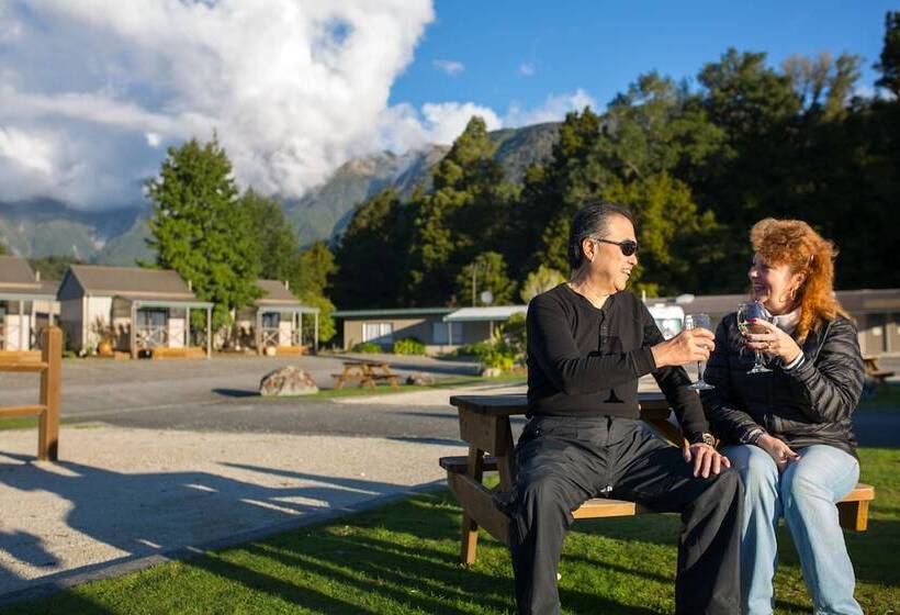 Fox Glacier Top 10 Holiday Park & Motels