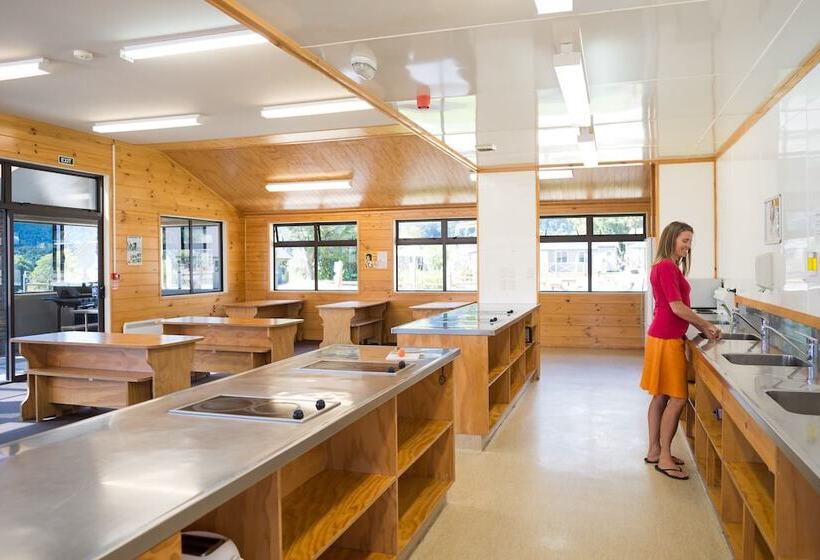 Fox Glacier Top 10 Holiday Park & Motels