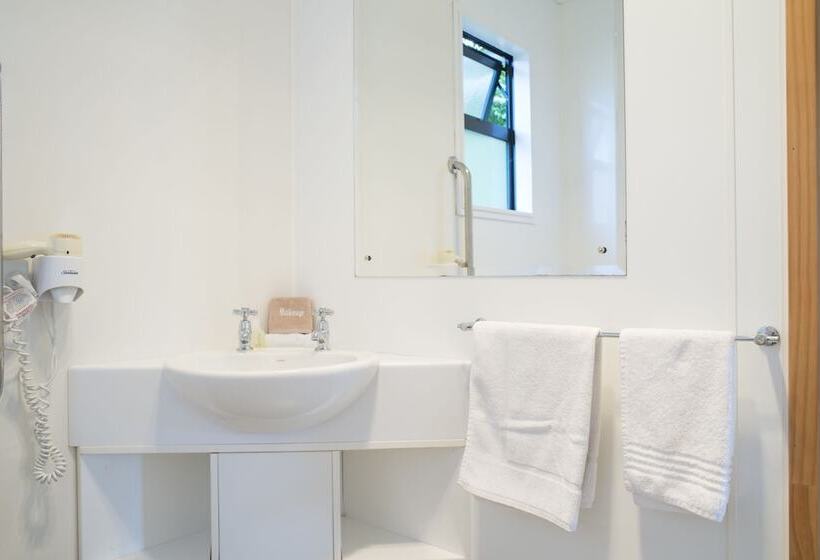 Fox Glacier Top 10 Holiday Park & Motels