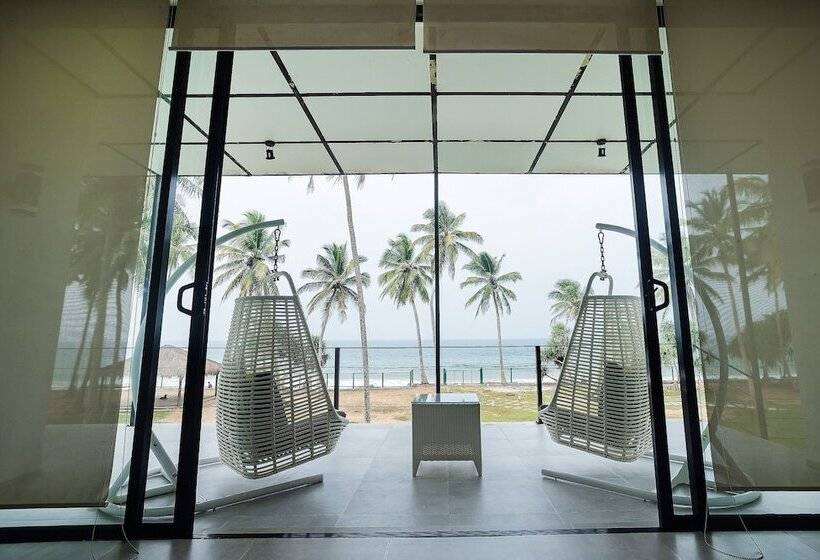 Green Turtle Villa By The Serendipity Collection