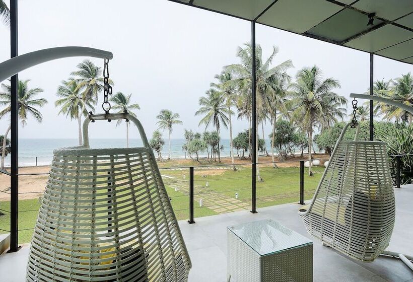 Green Turtle Villa By The Serendipity Collection