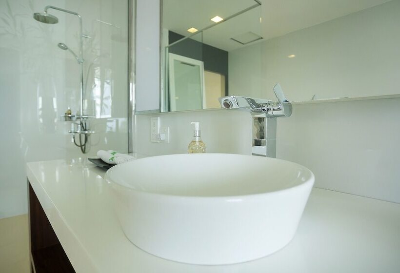 Green Turtle Villa By The Serendipity Collection