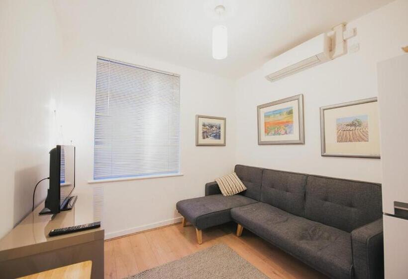 Home Sweet Home By Paymán Club