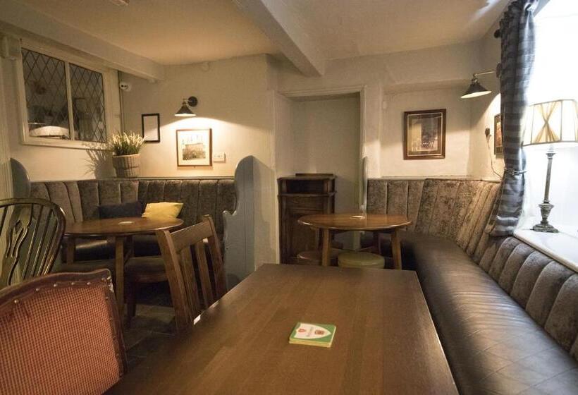 Хостел The Bulls Head