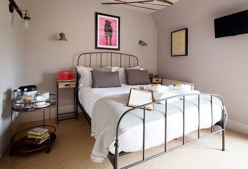 여관 The Wife Of Bath