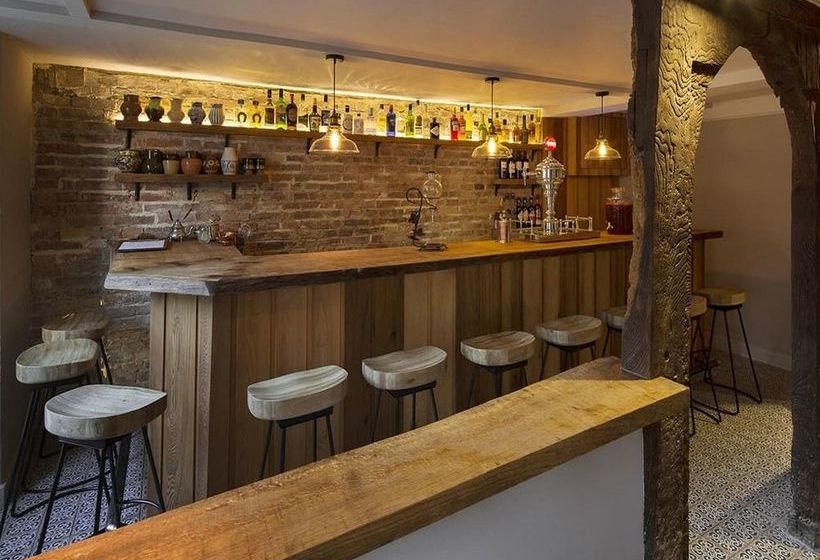 여관 The Wife Of Bath