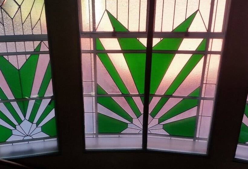 簡易ホテル Whakatane