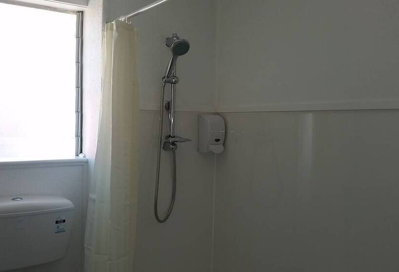 簡易ホテル Whakatane