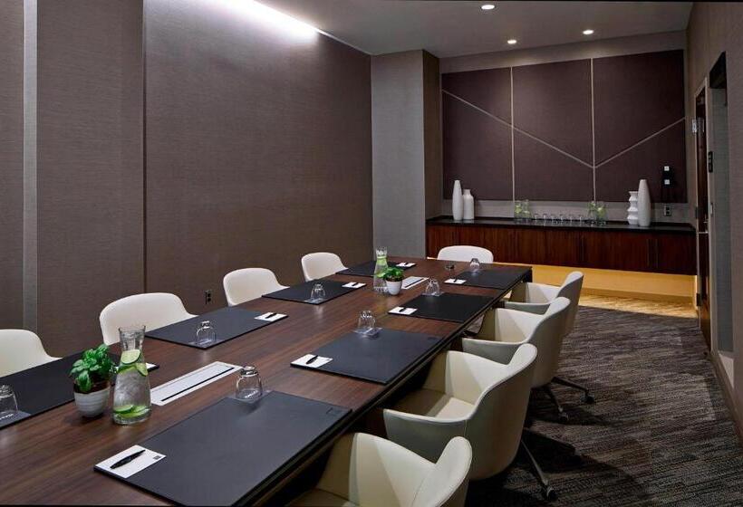 Ac Hotel By Marriott Portland Downtown, Or