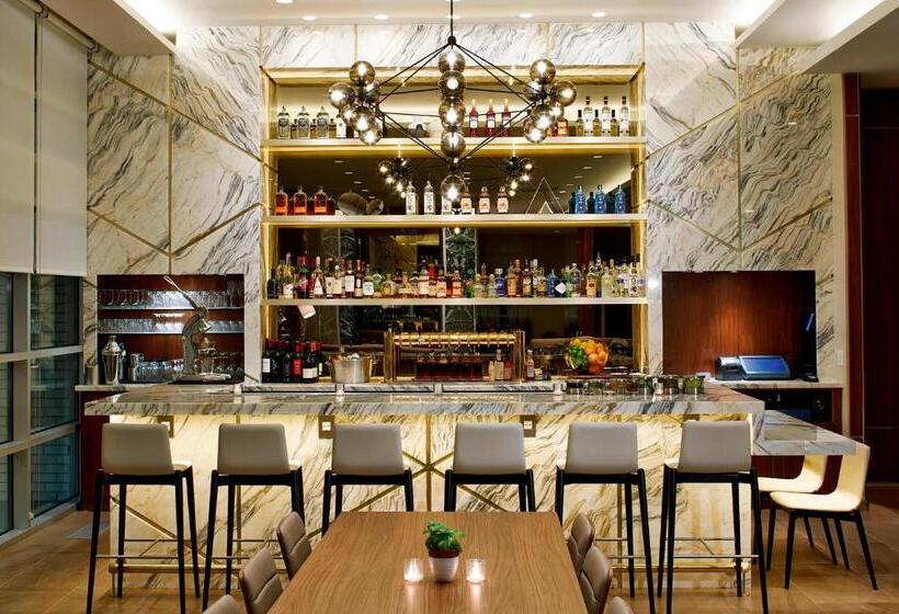 Ac Hotel By Marriott Portland Downtown, Or