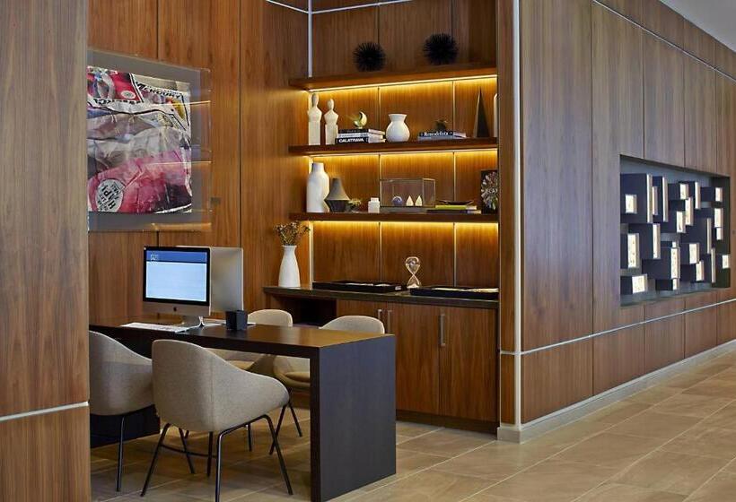 Ac Hotel By Marriott Portland Downtown, Or