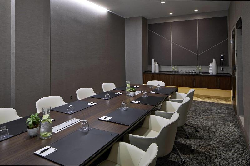 Ac Hotel By Marriott Portland Downtown, Or