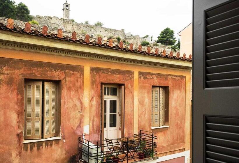 בית מלון כפרי Athena