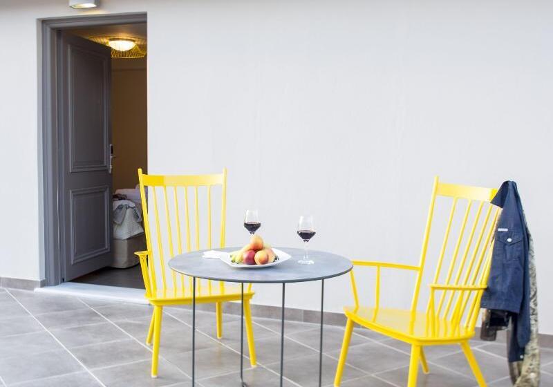 בית מלון כפרי Athena