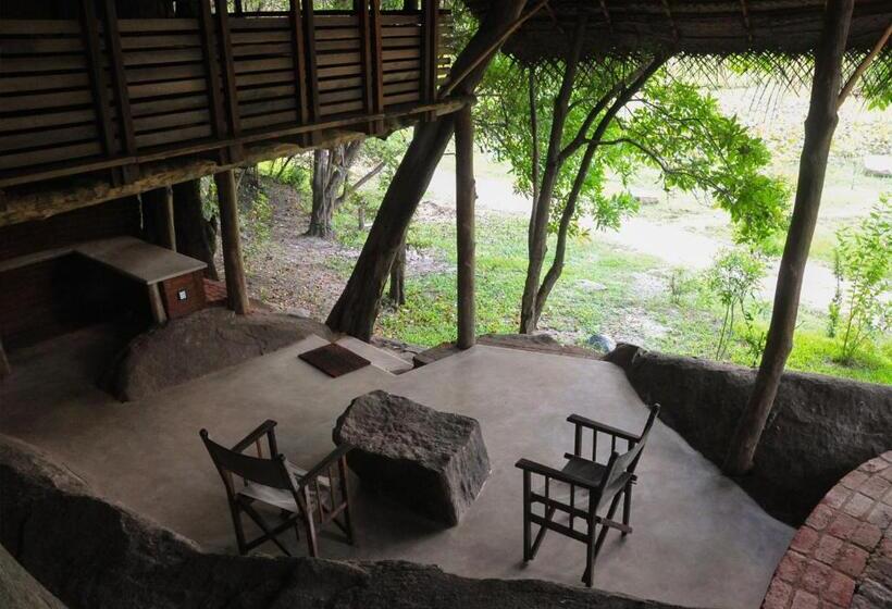 酒店 Back Of Beyond   Wild Haven