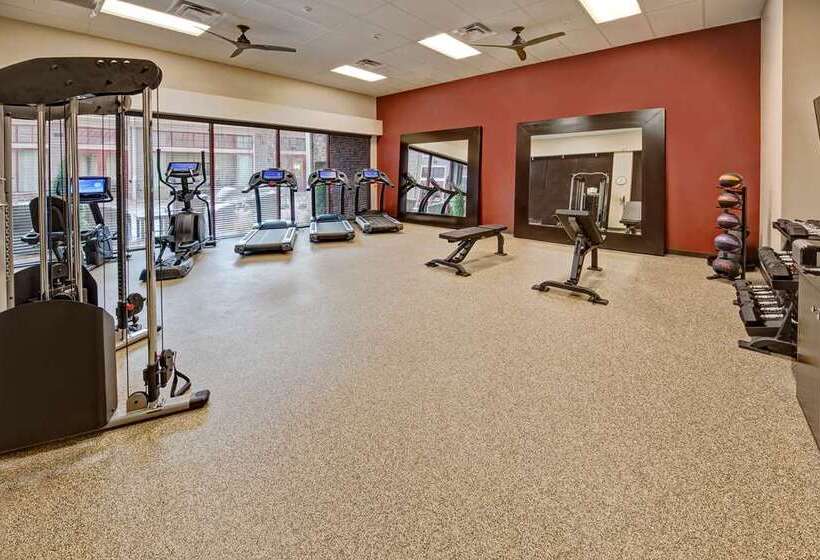 هتل Black Fox Lodge Pigeon Forge, Tapestry Collection By Hilton