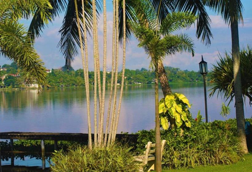 호텔 Blue Water Villa